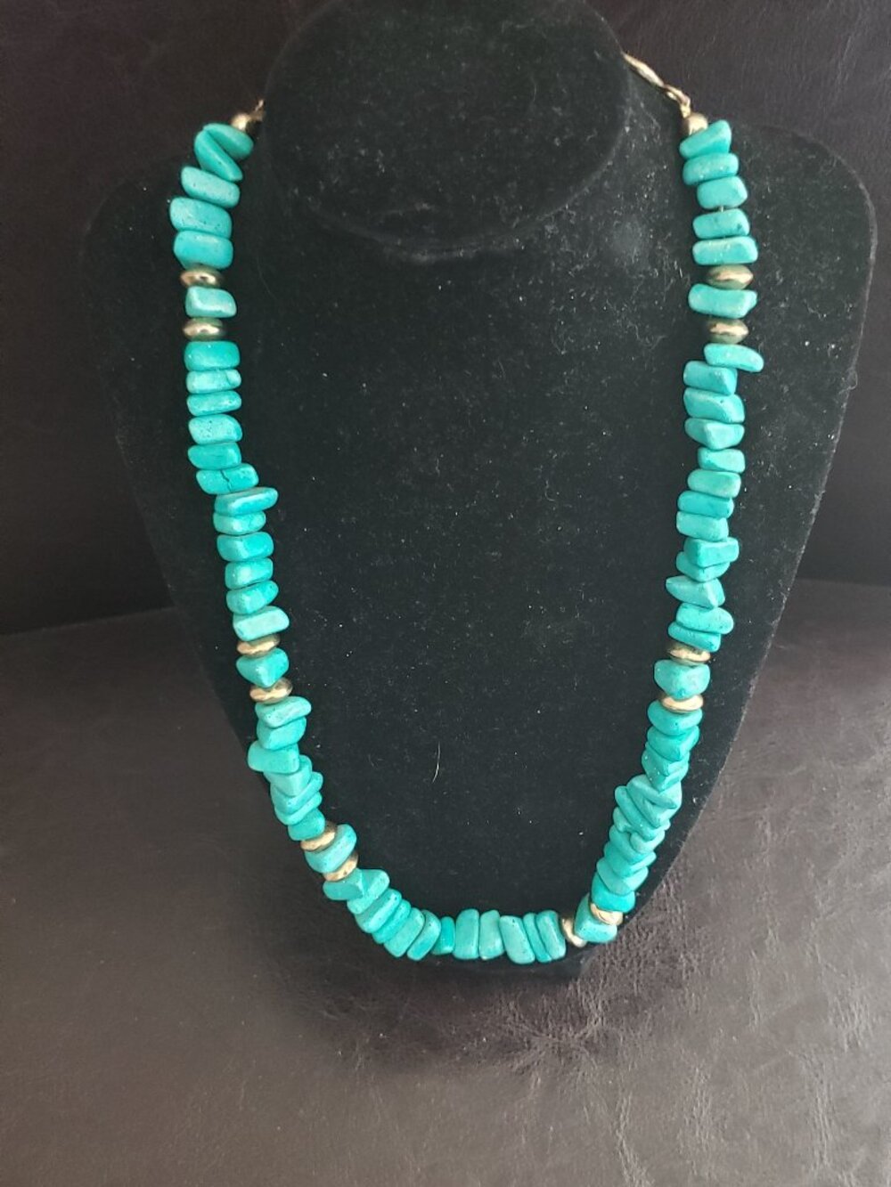 CHICO'S NECKLACE